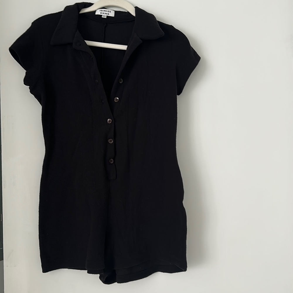 Frankie’s Bikinis black terry romper size L